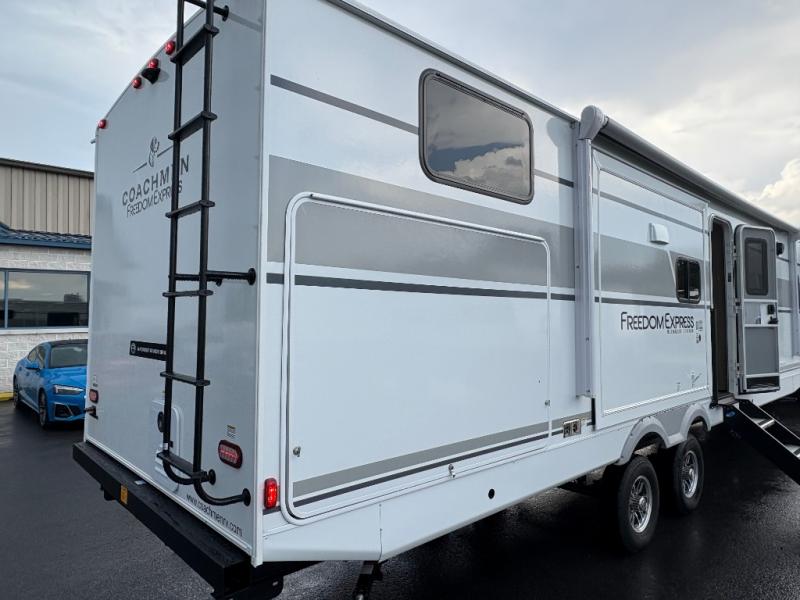 COACHMEN FREEDOM EXPRESS ULTRA LITE 320BHDS
