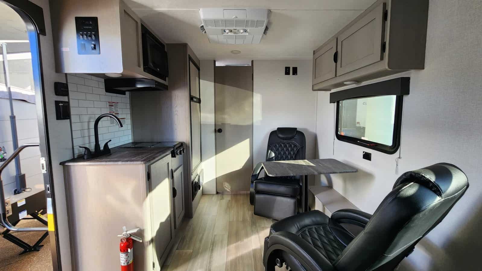 COACHMEN CLIPPER 18FQ
