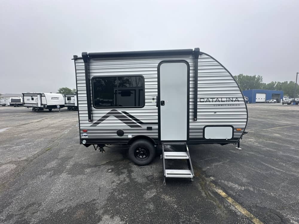 COACHMEN CATALINA SUMMIT SERIES 7 134RDX