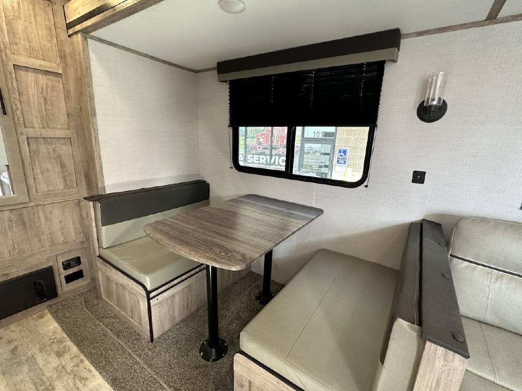 Gulf Stream Ameri-Lite 274QB