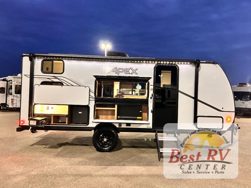 Coachmen Apex NANO 183BH
