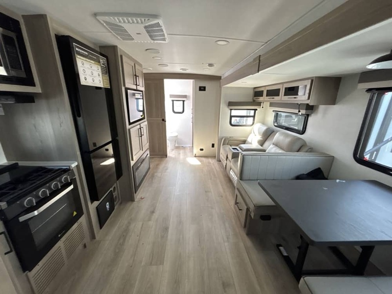 FOREST RIVER ROCKWOOD ULTRA LITE 2606WS