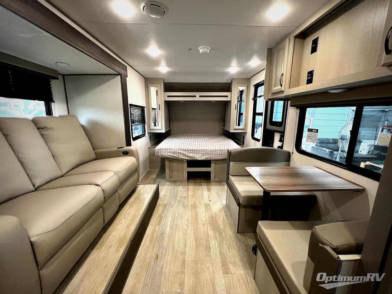 COACHMEN CATALINA SUMMIT SERIES 194RBS