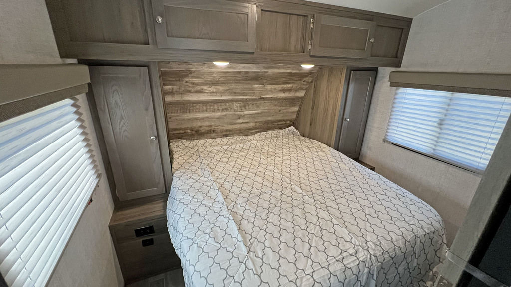 GULF STREAM ENVISION 28CRB
