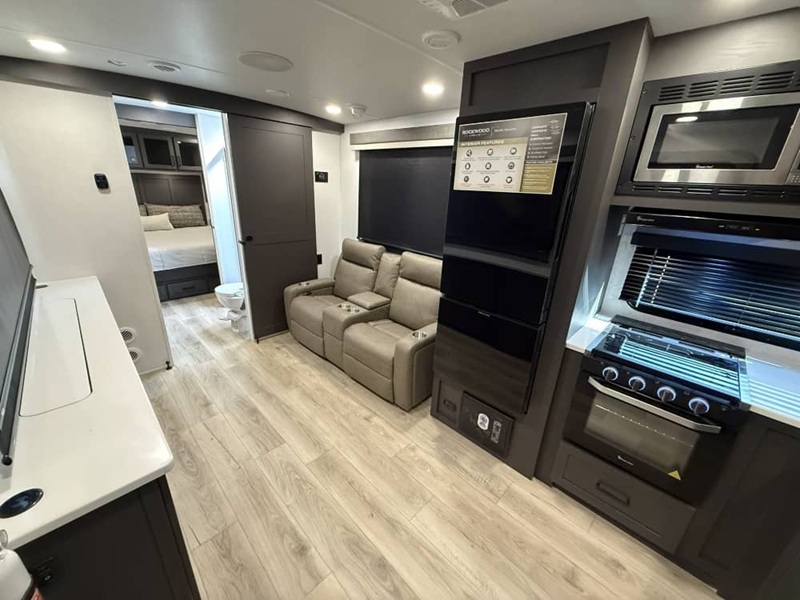 FOREST RIVER ROCKWOOD ULTRA LITE 301FKT