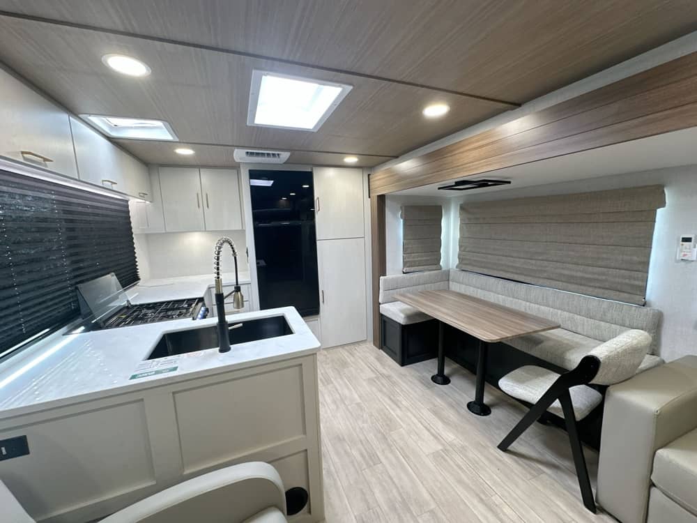FOREST RIVER VIBE 2600RK