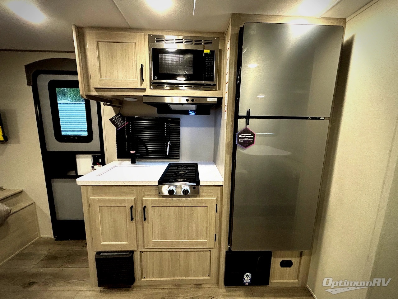 COACHMEN CATALINA SUMMIT SERIES 7 184MKS