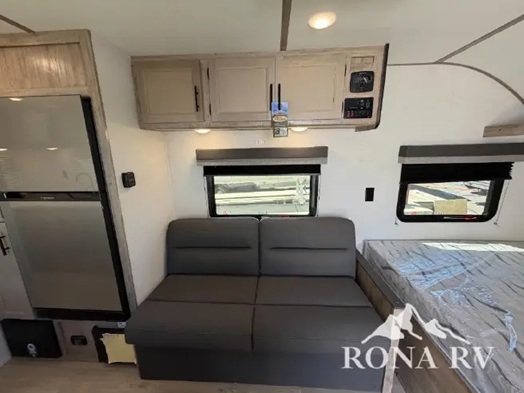 Gulf Stream Ameri-Lite 199RK