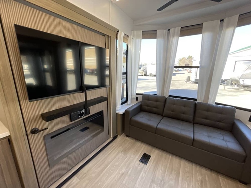 FOREST RIVER SALEM GRAND VILLA 42FLDL