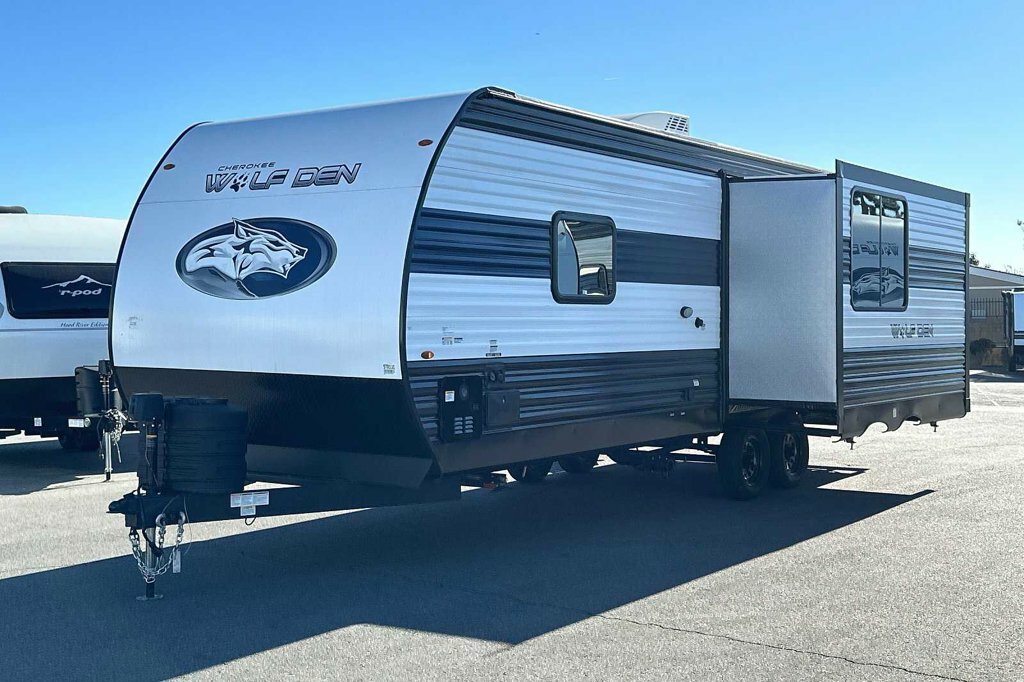 FOREST RIVER CHEROKEE WOLF DEN 323MB