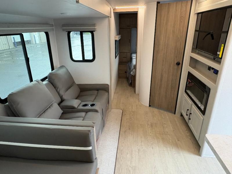 COACHMEN FREEDOM EXPRESS ULTRA LITE 320BHDS