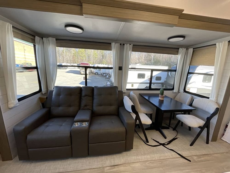 FOREST RIVER SALEM GRAND VILLA 42FLDL