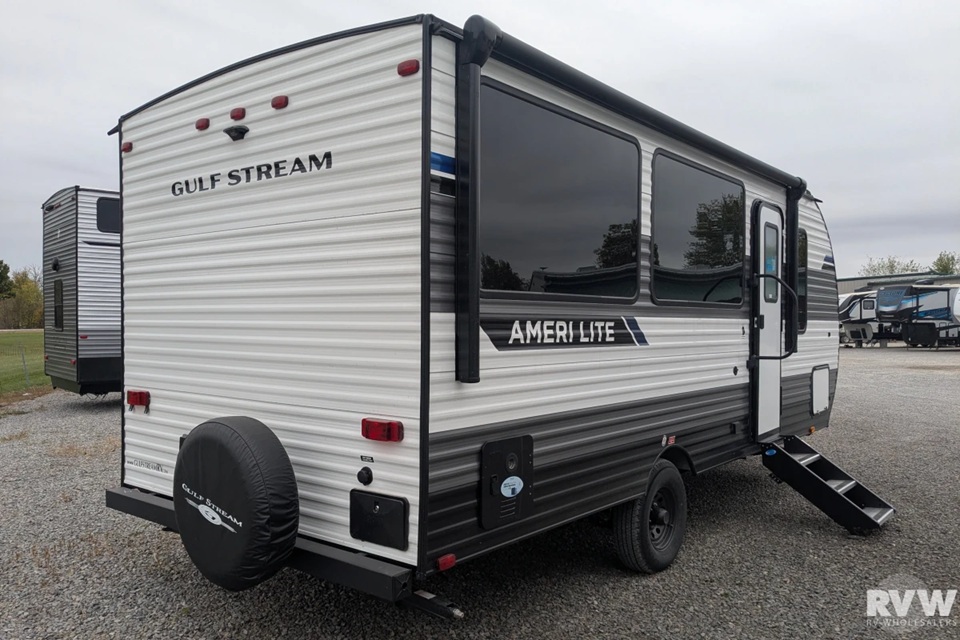 GULF STREAM AMERI LITE 228SB