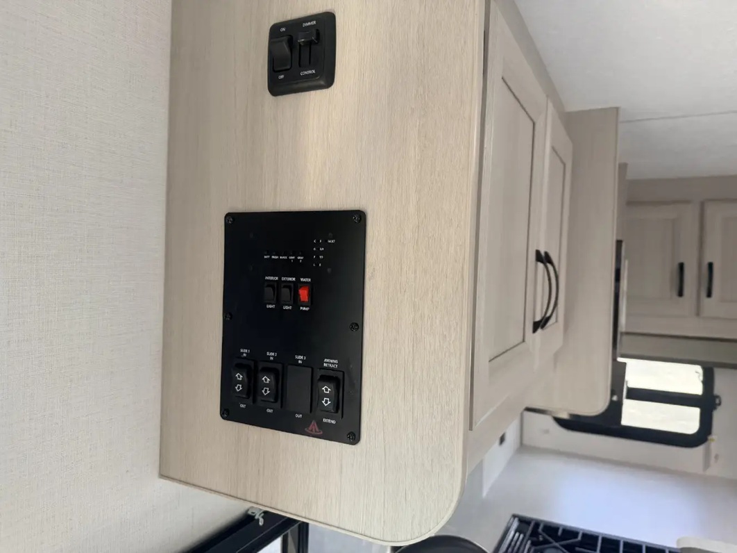 Coachmen CATALINA LEGACY EDITION 303RKDS