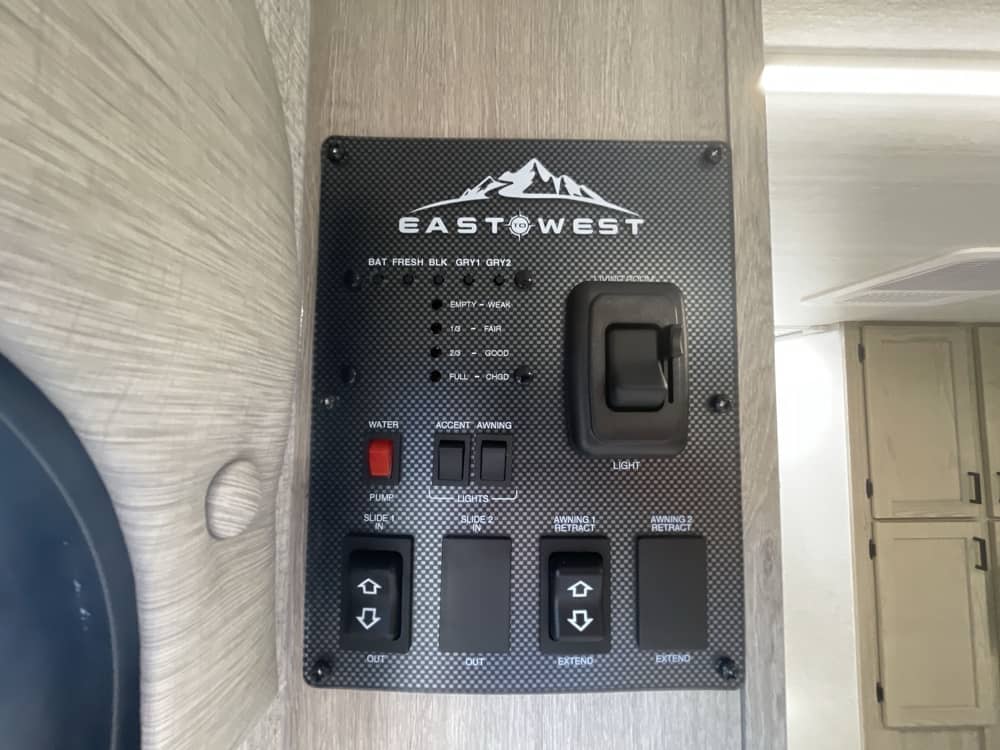 EAST TO WEST ALTA 19MMK