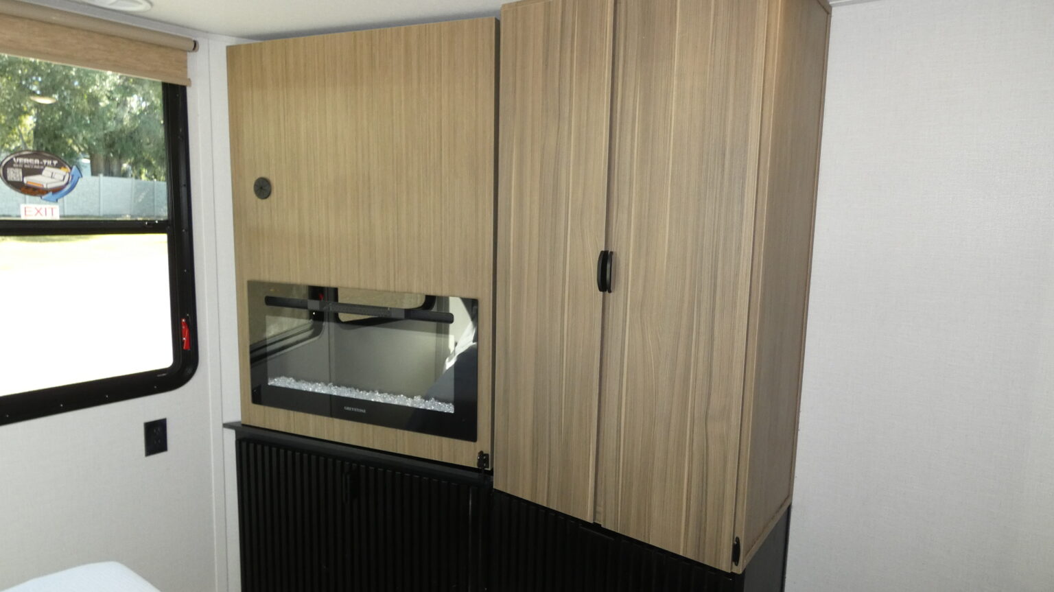 FOREST RIVER SALEM VILLA 40ZZZ