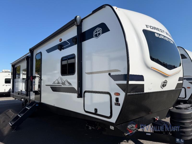 FOREST RIVER SURVEYOR GRAND LEGEND 290RLDS