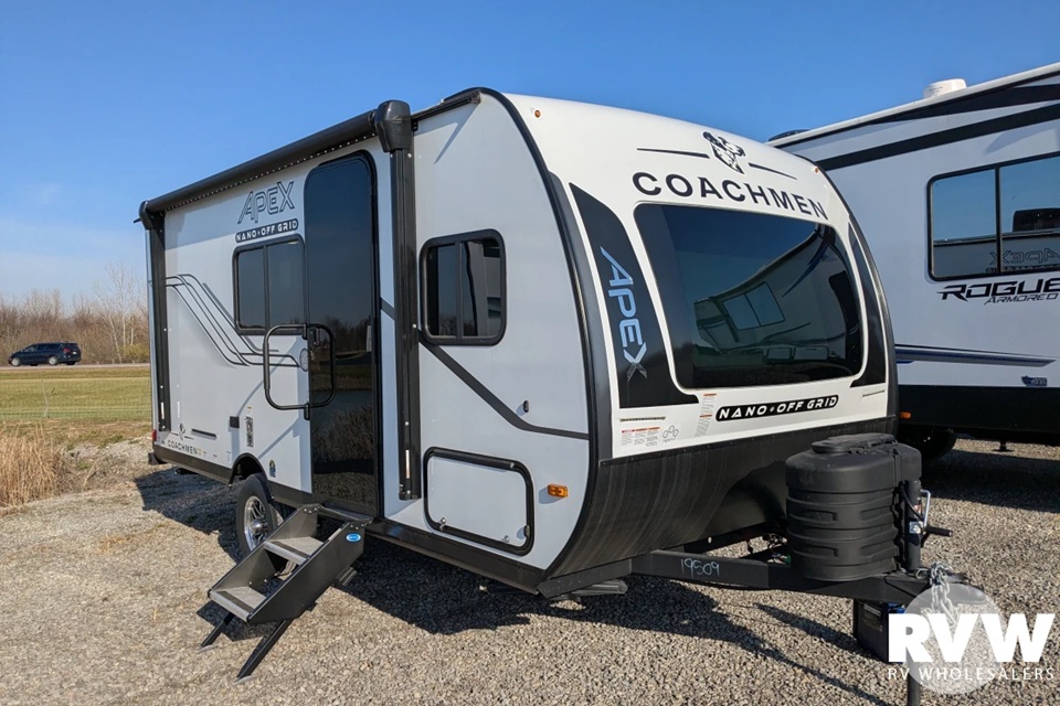 Coachmen Apex Nano 185BH