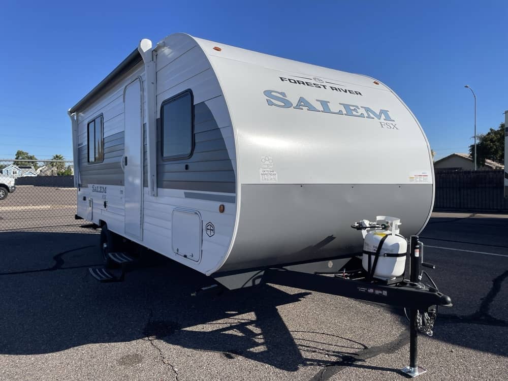 FOREST RIVER SALEM FSX 177ICE