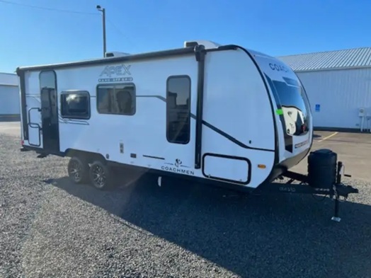 COACHMNE APEX ULTRA LITE 224RBS