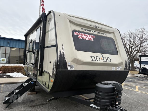 FOREST RIVER NO BOUNDRY NB18.3