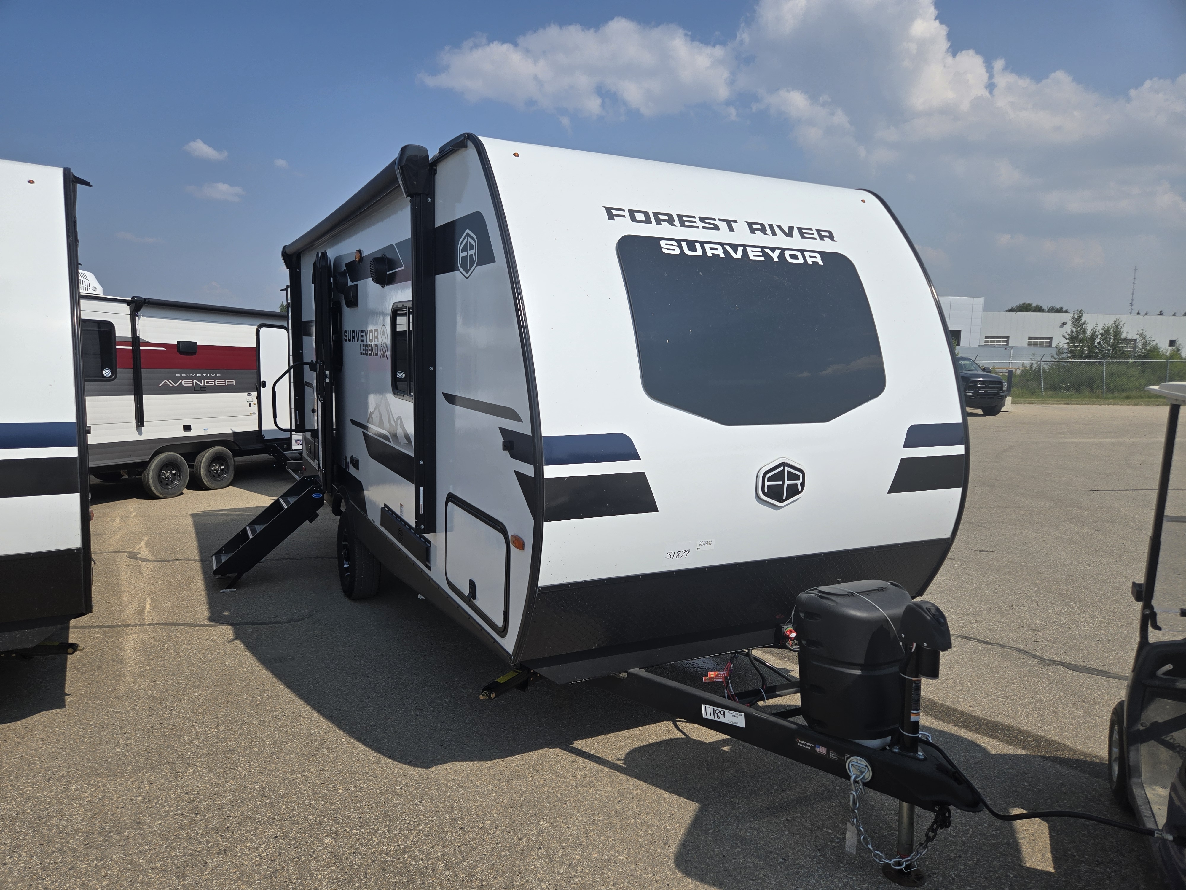 FOREST RIVER SURVEYOR LEGEND19RBLE