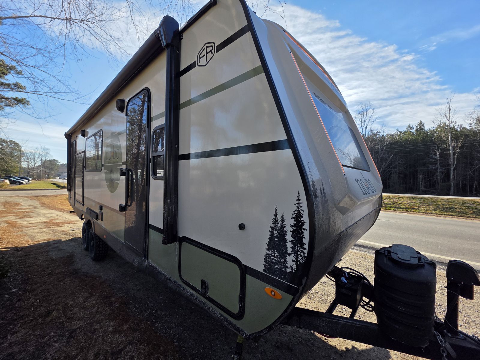 FOREST RIVER NO BOUNDARIES 20.6